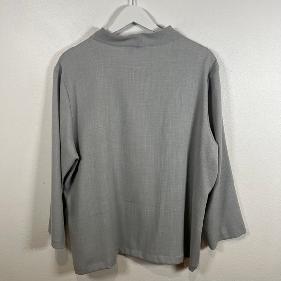 Christopher Calvin Women XL Gray Mandarin Collar Button Front Cardigan Top - Picture 7 of 10